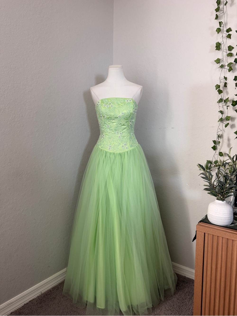 ✨ Stunning Lime Green Beaded Ball Gown
